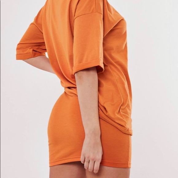 orange t shirt and skirt co ord set - Picture 4 of 4